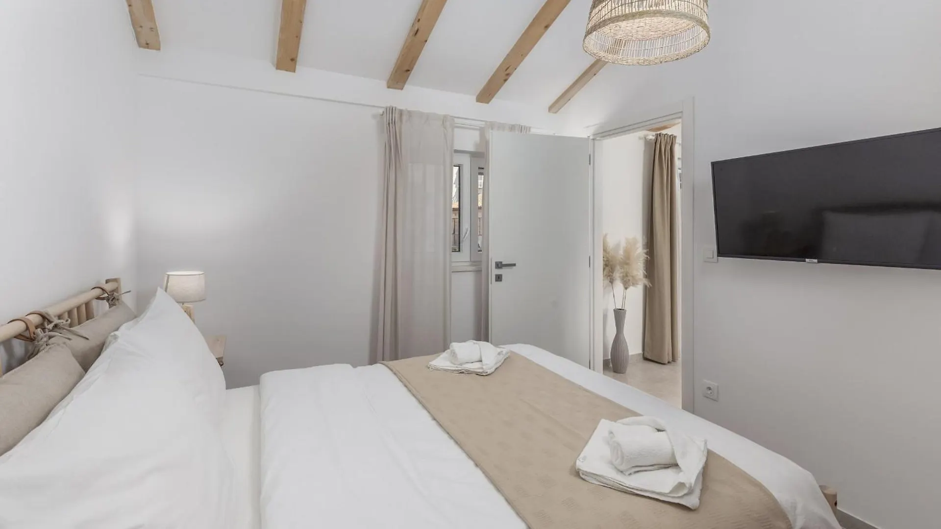 Apartments White And Green Malinska
