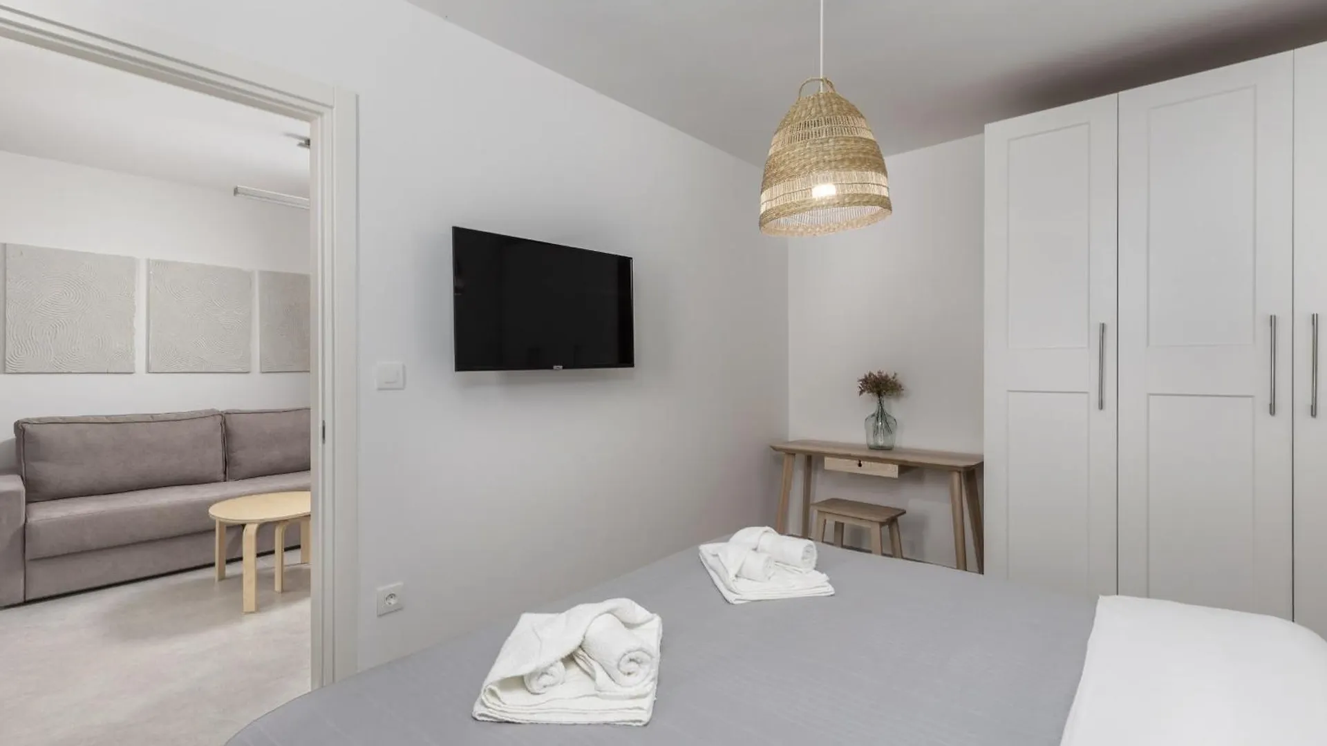 Apartments White And Green Malinska Croatia